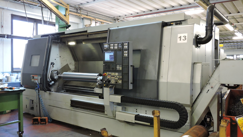 MORI SEIKI SL-2500 - Tornio CNC motorizzato con asse y tornibile Ø380 lunghezza 2050