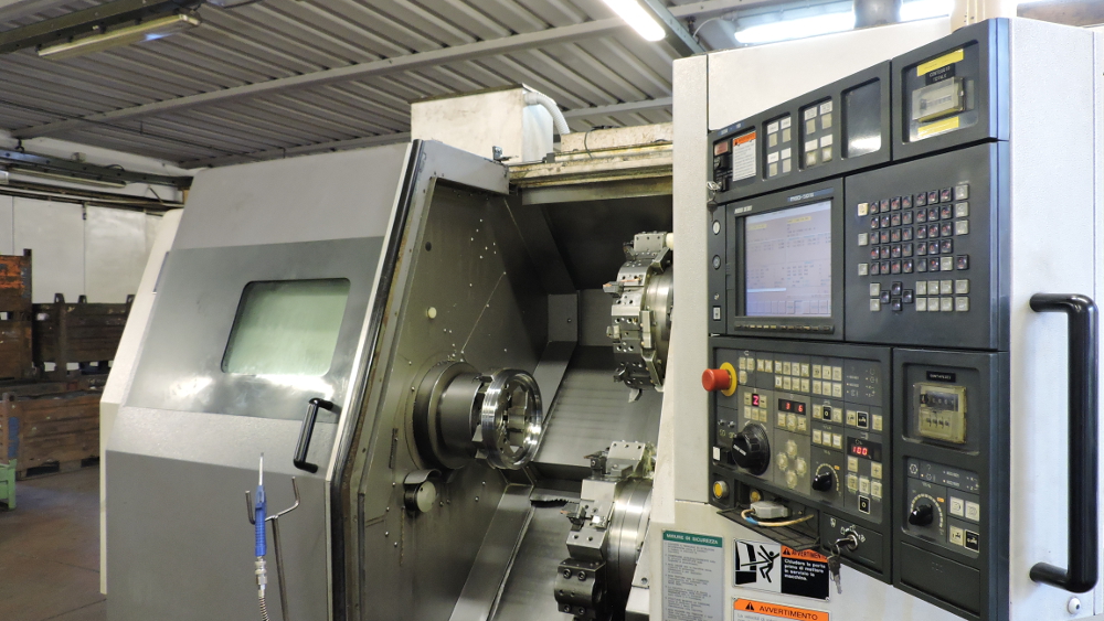 MORI SEIKI ZL-250 - Tornio CNC a quattro assi con due torrette e caricatore automatico